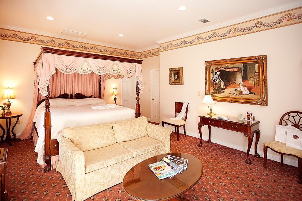 נאטשז Monmouth Historic Inn מראה חיצוני תמונה