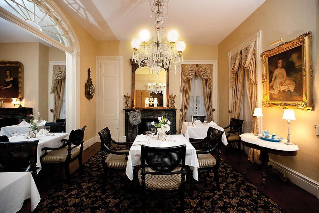 נאטשז Monmouth Historic Inn מראה חיצוני תמונה