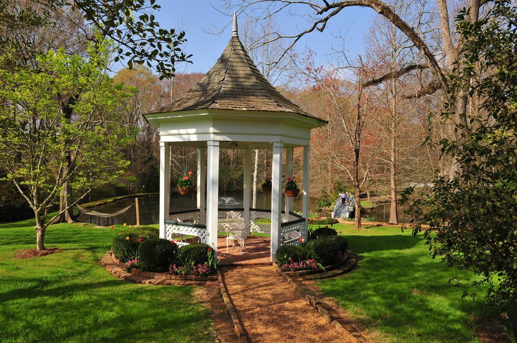 נאטשז Monmouth Historic Inn מראה חיצוני תמונה